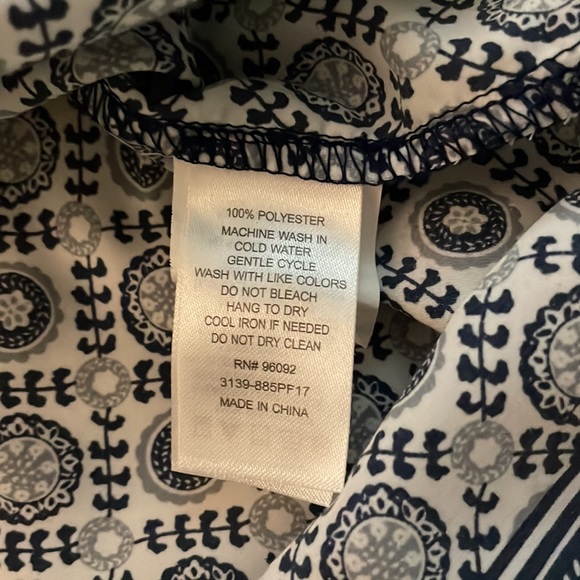 Women’s top - Picture 4 of 7